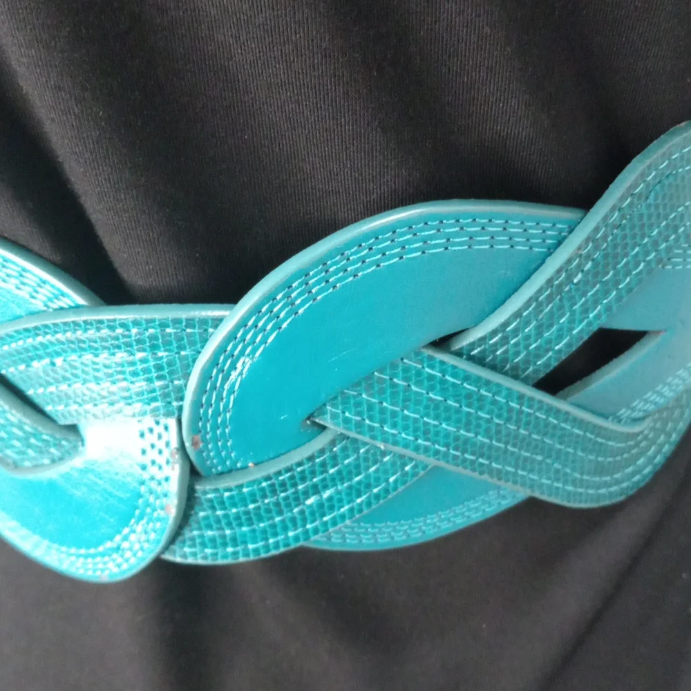 Teal Braded Belt Sz Small,Elastic with Snaps in the back